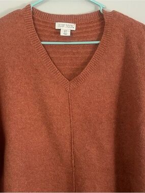 ruby moon V-Neck Sweater in Burnt Orange